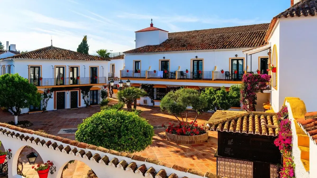 A whitewashed courtyard in Marbella Old Town